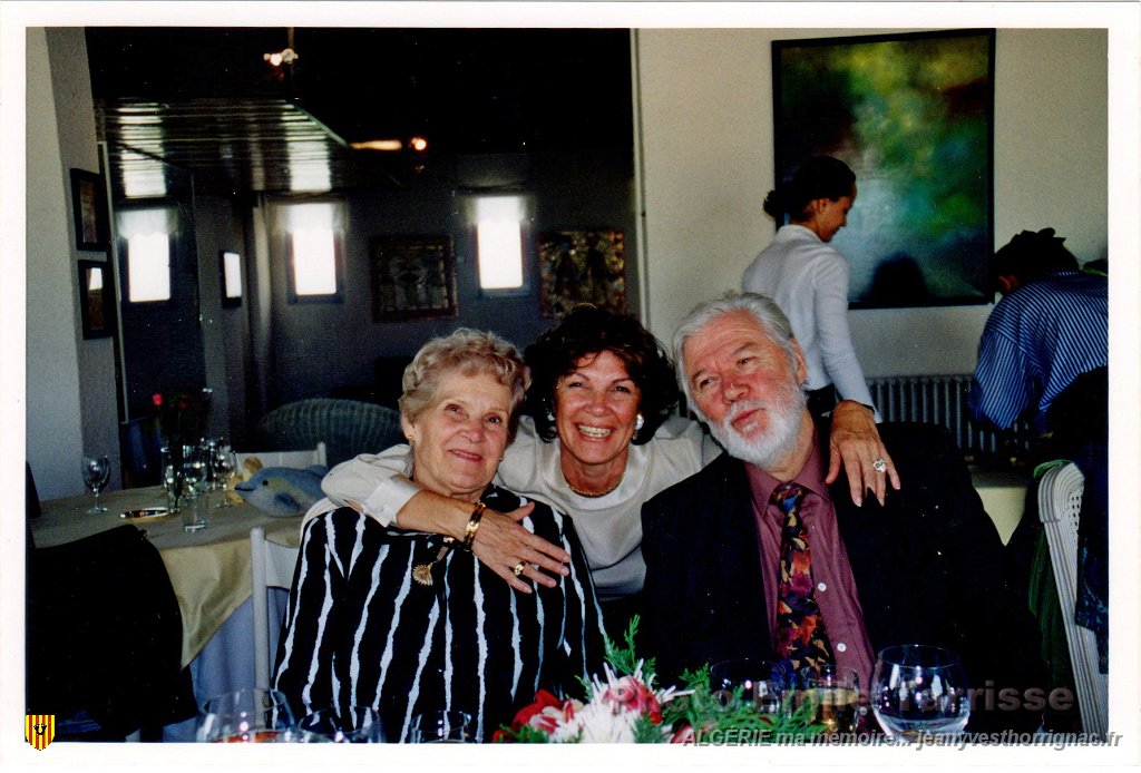 DE G a DLucienne Liliane et Emile.jpg - De gauche à droite : Lucienne Thorrignac-Tarrisse, sa fille Liliane et sin fils Emile.